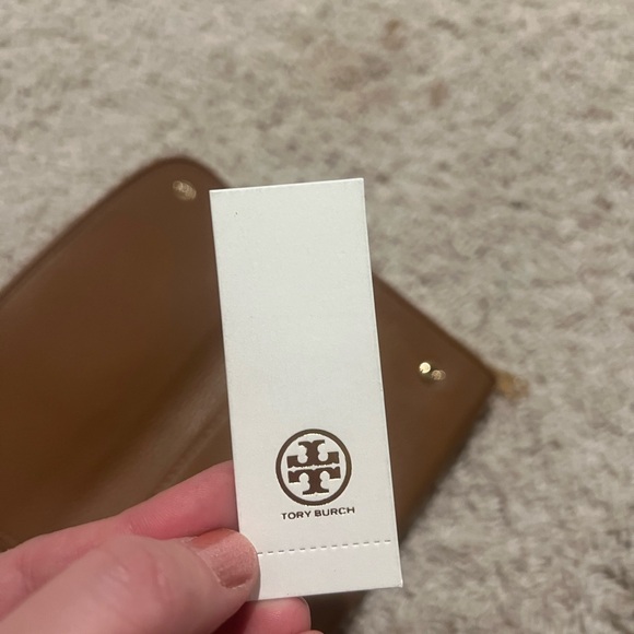 Tory Burch like new Brown Britten Duo Wallet with Tag - Picture 7 of 10